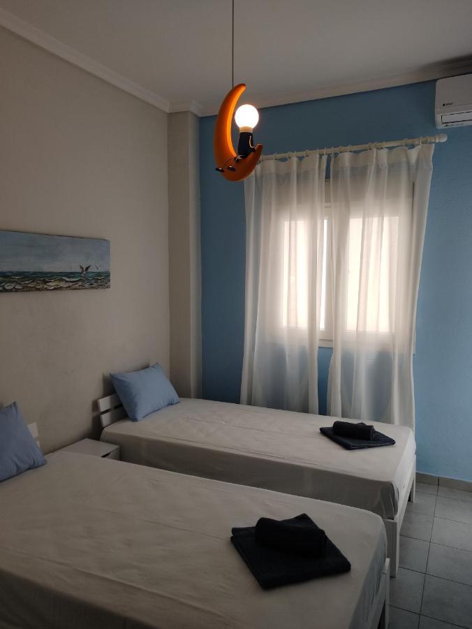 A&B Apartment Néoi Epivátai Exterior foto